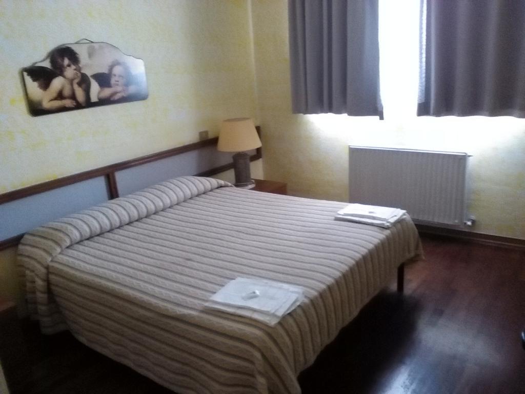 Hotel Cristallo Assergi Room photo